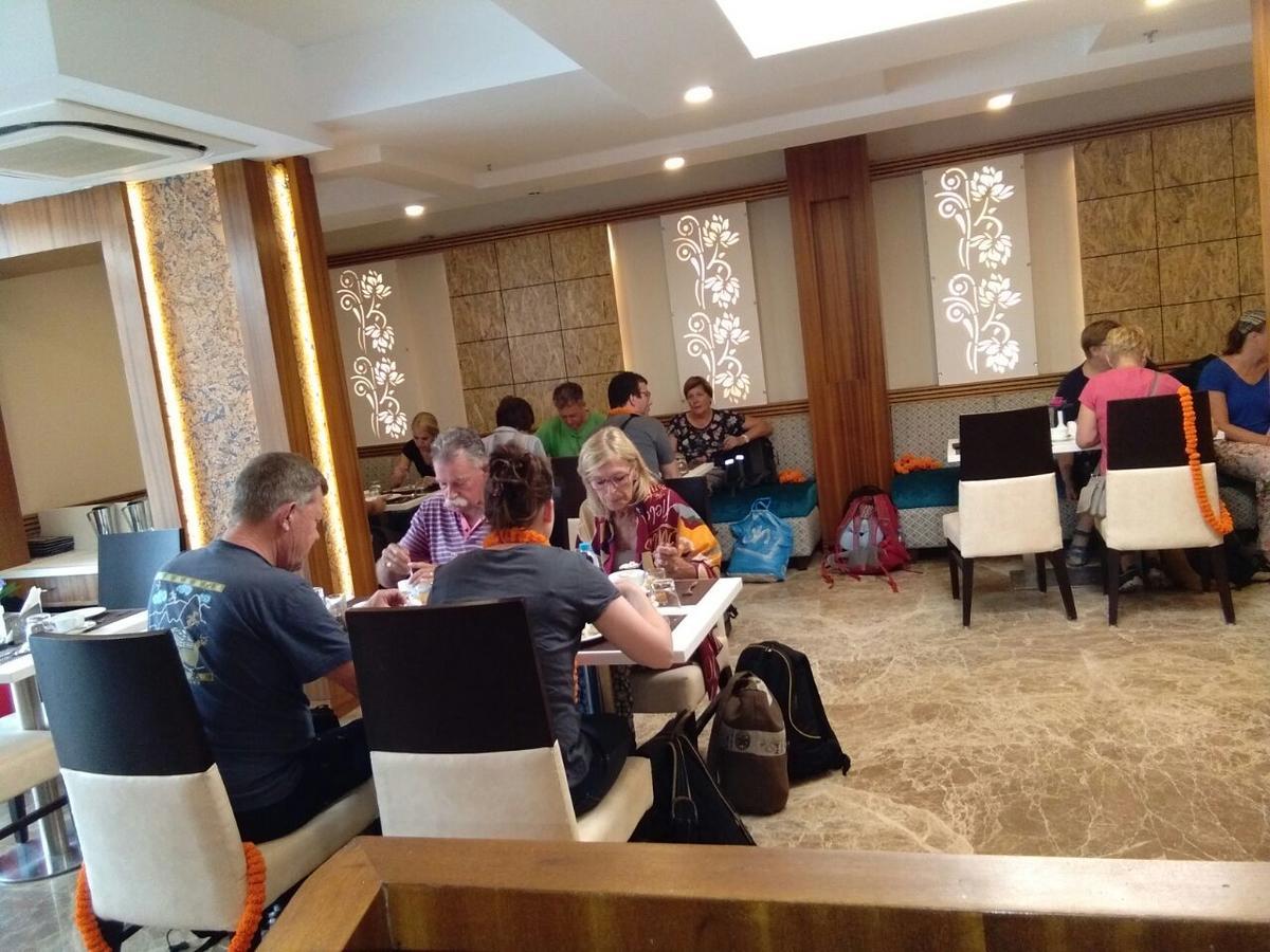 Hotel Meadows Varanasi Dış mekan fotoğraf
