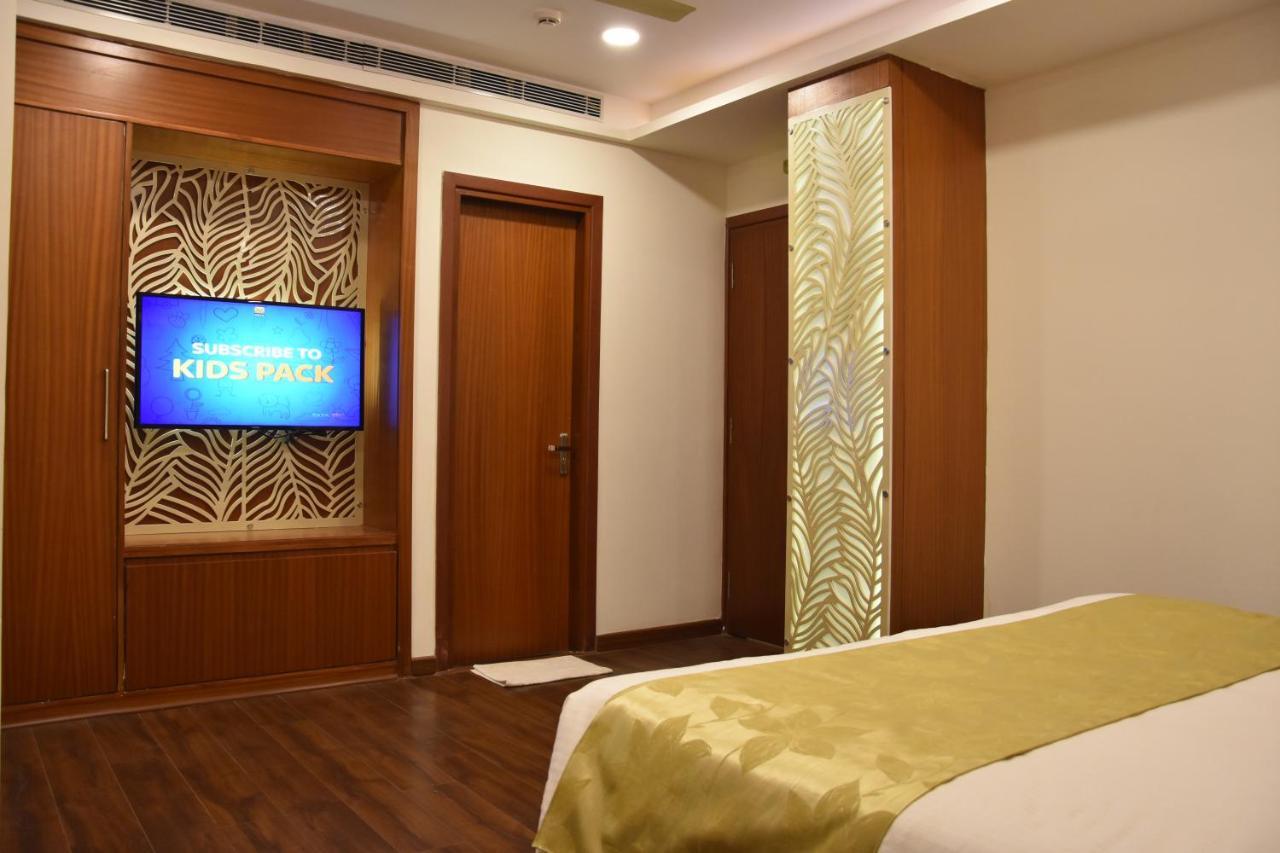 Hotel Meadows Varanasi Dış mekan fotoğraf